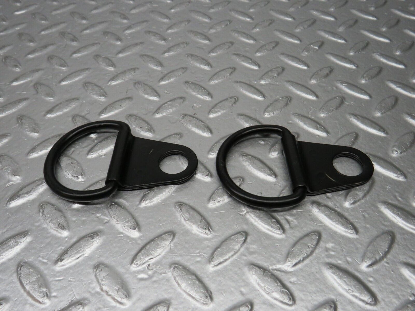 31387 Mercedes-Benz S124 220TE Wagon Trunk Cargo Hook Clip