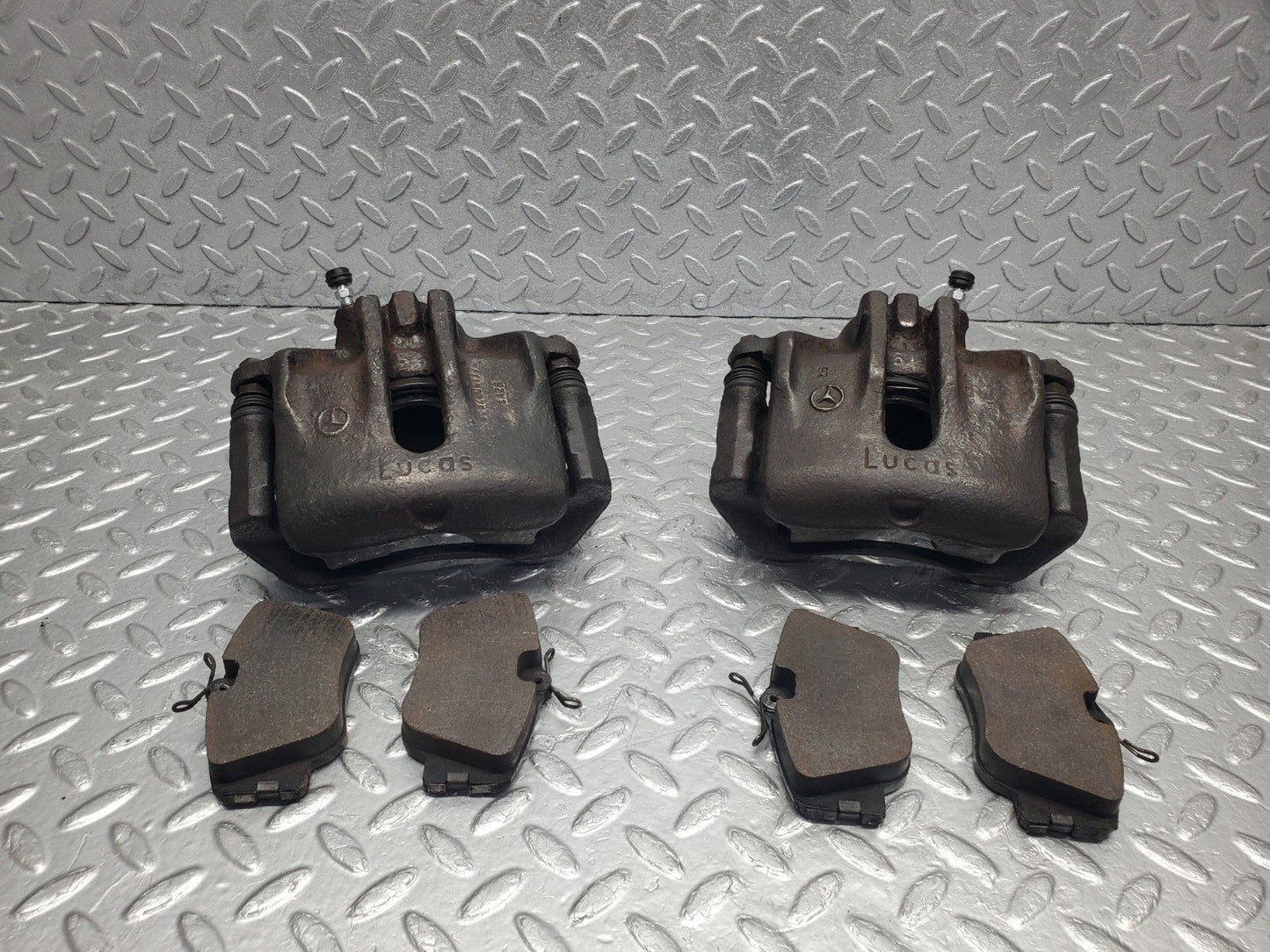 W124 Wagon front brake calipers with brackets used OEM