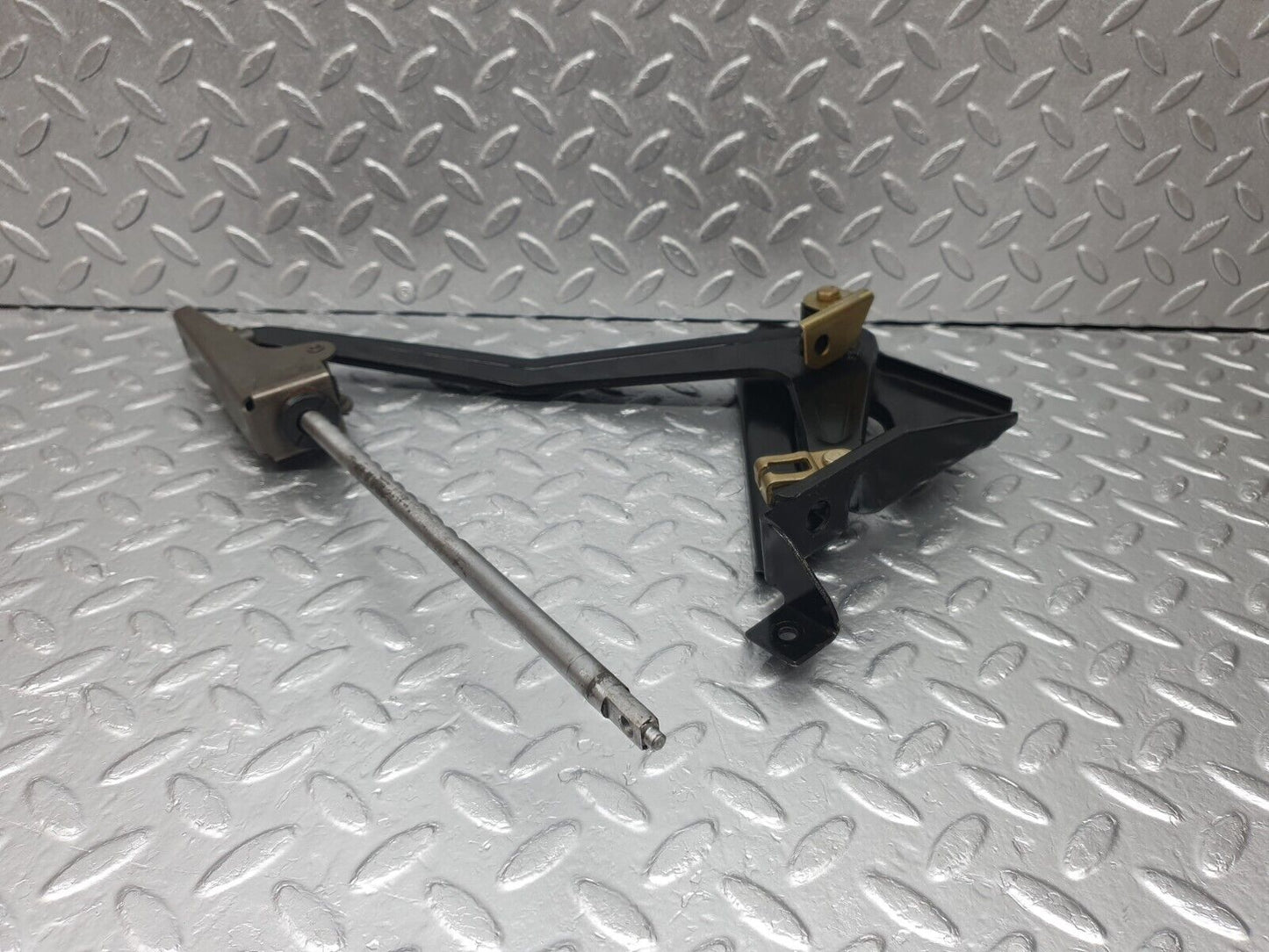 43930 Mercedes-Benz C123 230CE Coupe Handbrake Regulator