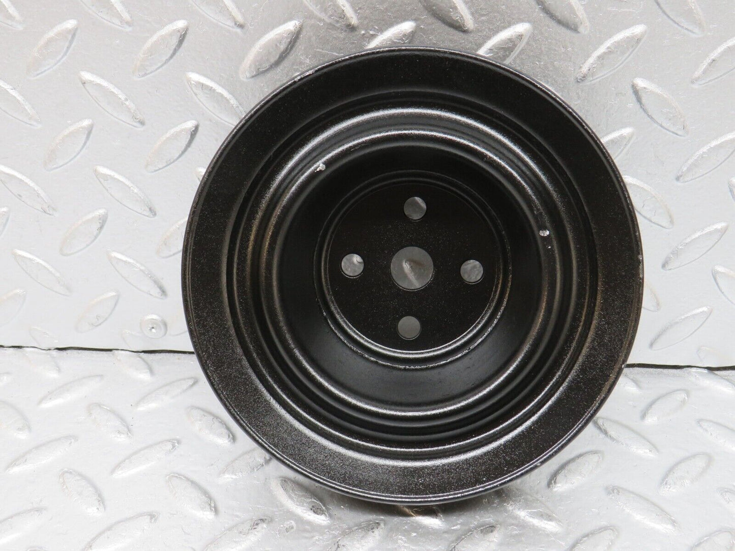 32753 Mercedes-Benz C107 R107 350 V8 Water Pump Pulley