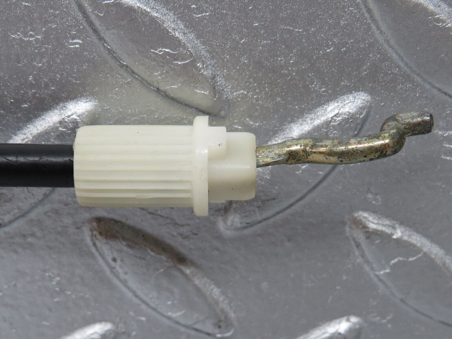 34377 Mercedes-Benz C126 380SEC Coupe Door Lock Cable