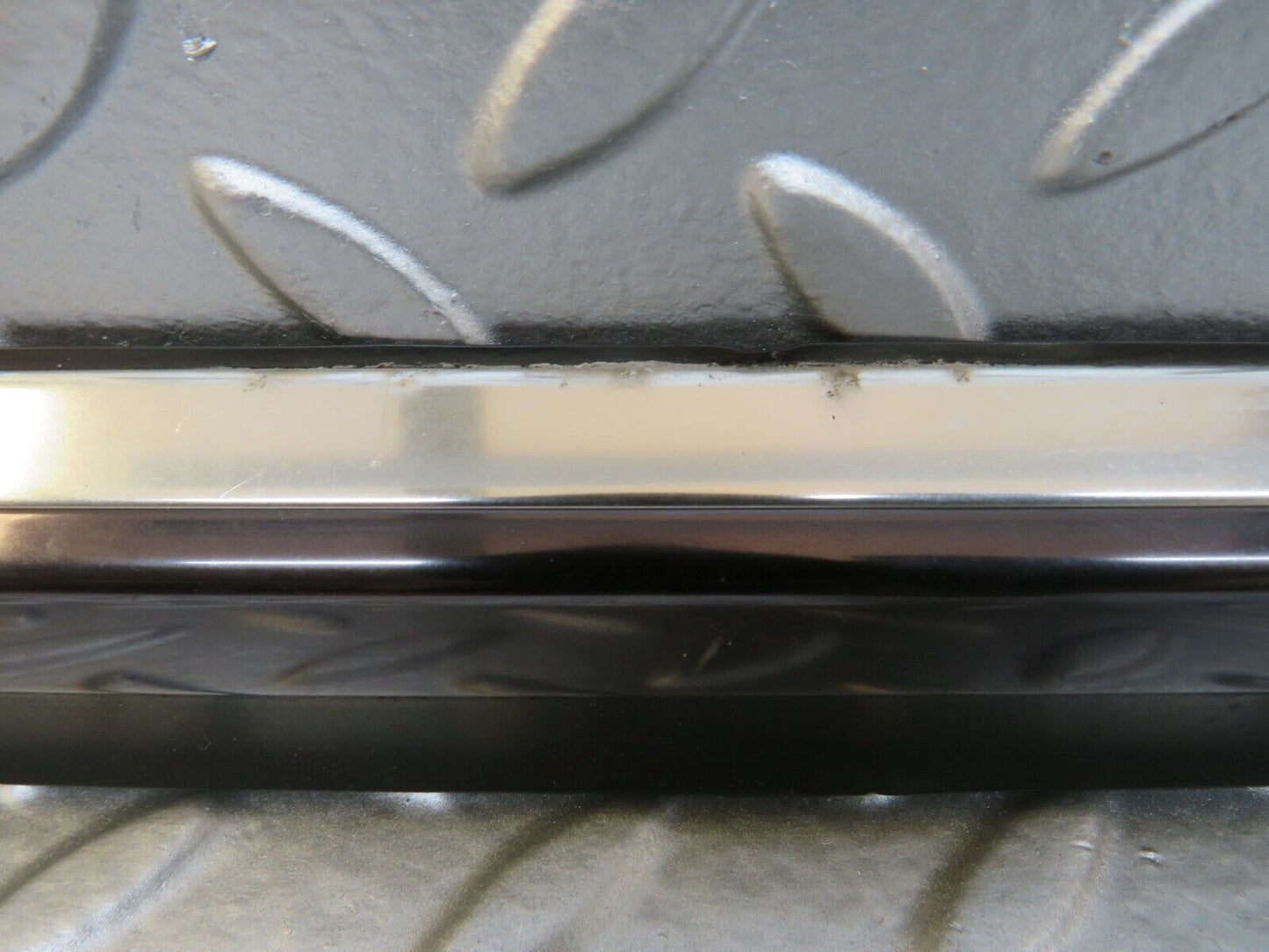 24886 Mercedes-Benz W140 SEL320 LWB Rear Right Door Moulding Trim