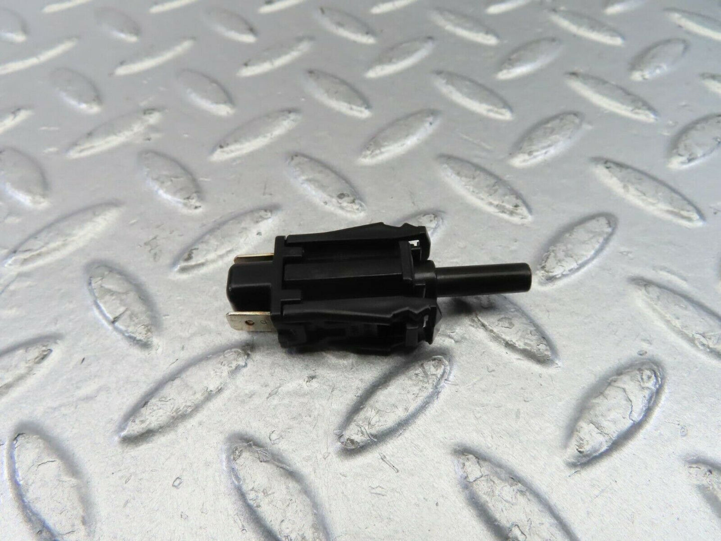 10737 Mercedes-Benz W123 230E Door Contact Switch 0015458714