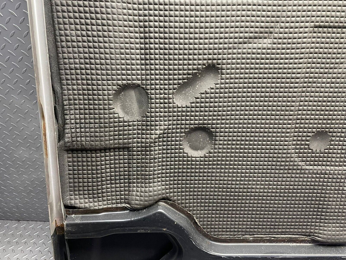 39560 Mercedes-Benz R129 320SL Coupe Bonnet