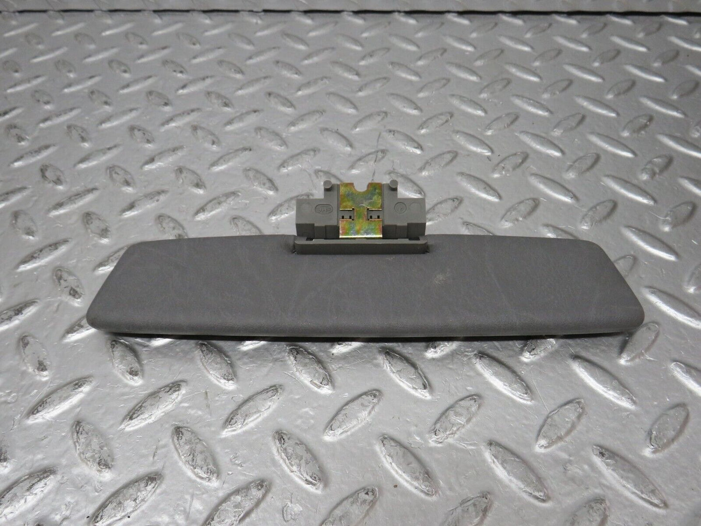 31308 Mercedes-Benz S124 220TE Wagon Middle Sun Visor Grey