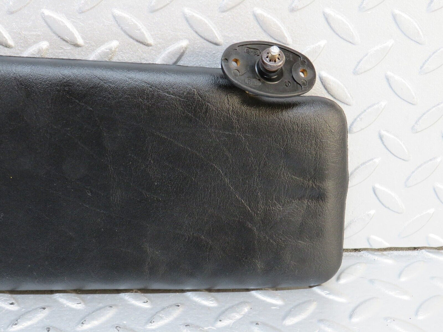 40564 Mercedes-Benz W123 300D Sun Visor Right Black