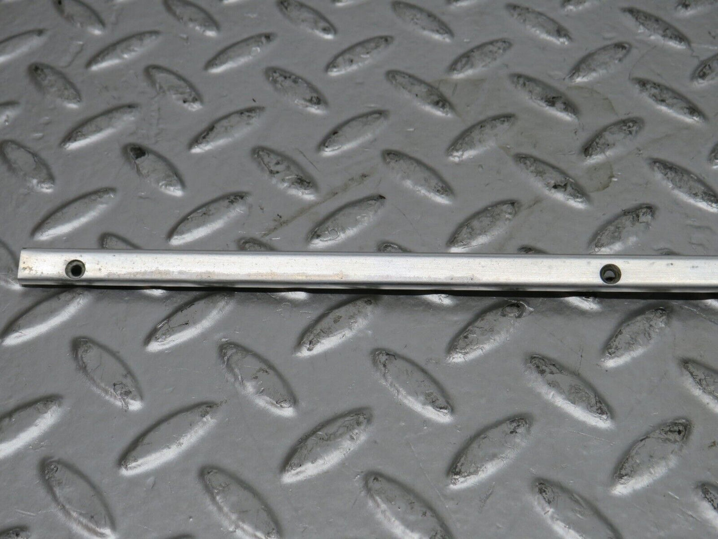 27734 Mercedes-Benz S124 300TE Wagon Sunroof Chrome Trim
