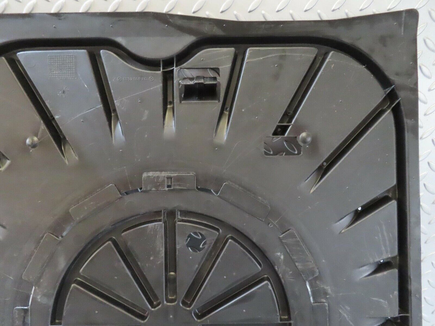 16735 Mercedes-Benz W124 260E Spare Wheel Cover 1246934533