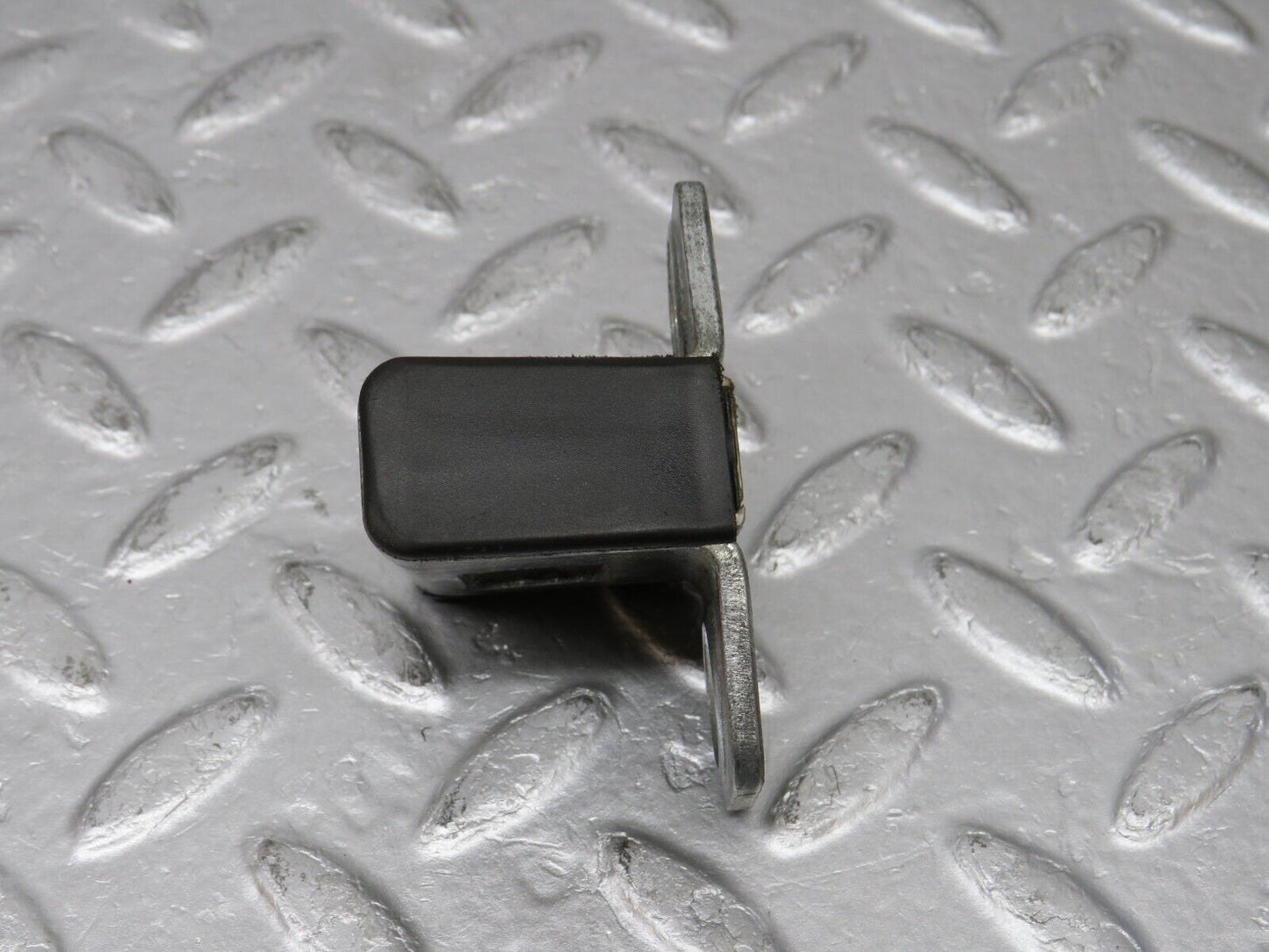 38834 Mercedes-Benz W201 190E 2.6L Door Lock Latch