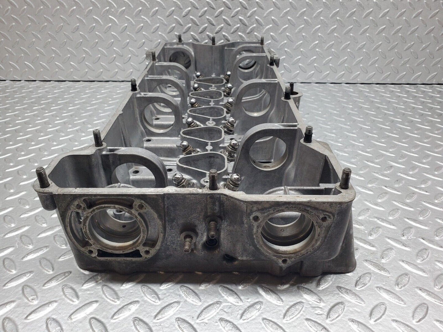 45436 Mercedes-Benz 280E M110.988 Camshaft Bearing Casing 1100163304