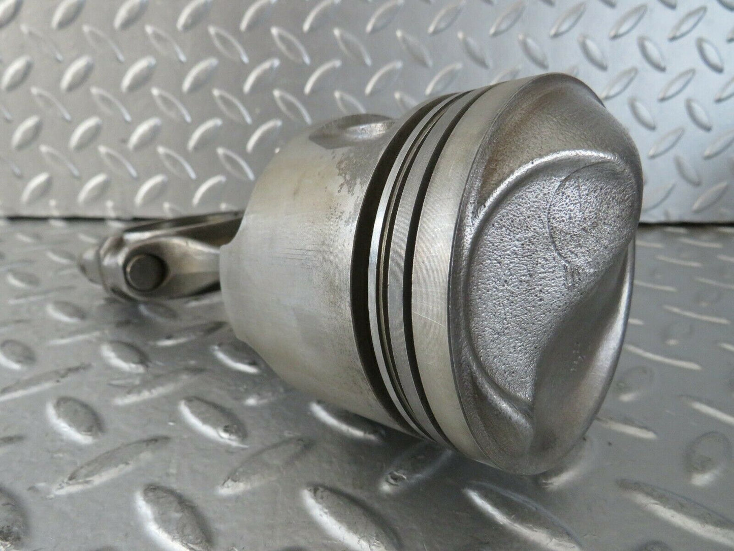23581 Mercedes-Benz W114 280E Piston With Connecting Rod 86.00 mm