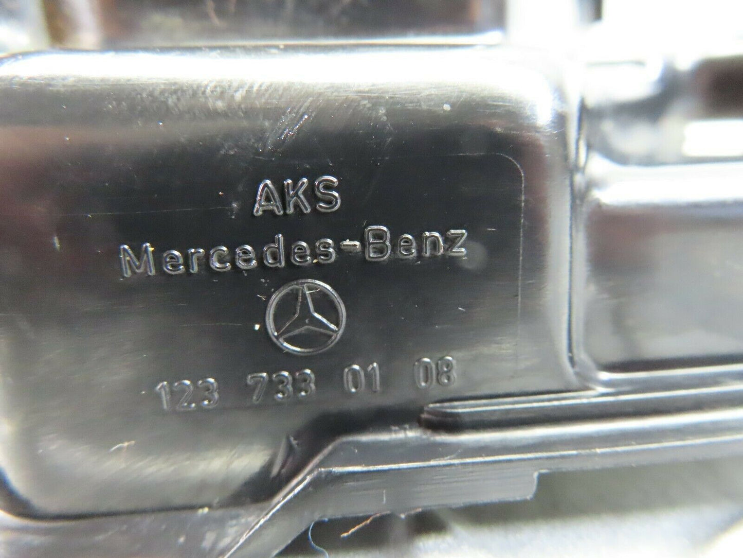 7702 Mercedes-Benz S123 230TE Wagon Rear Left Door Lock Mechanism 1237330108