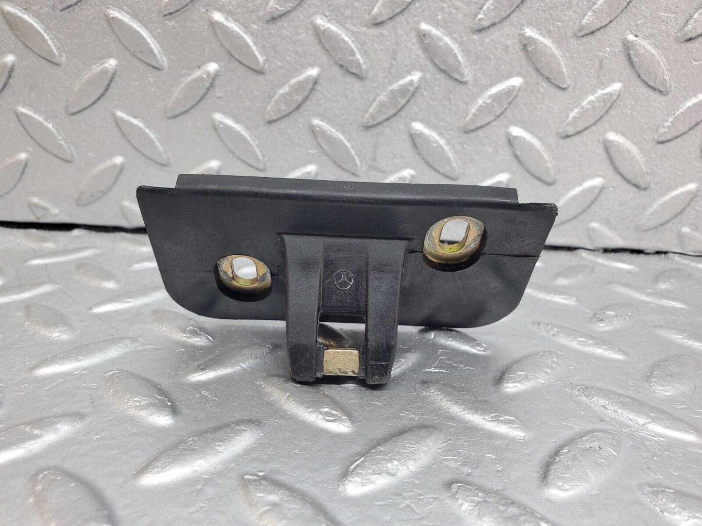 44759 Mercedes-Benz W124 220E Trunk Lock Latch
