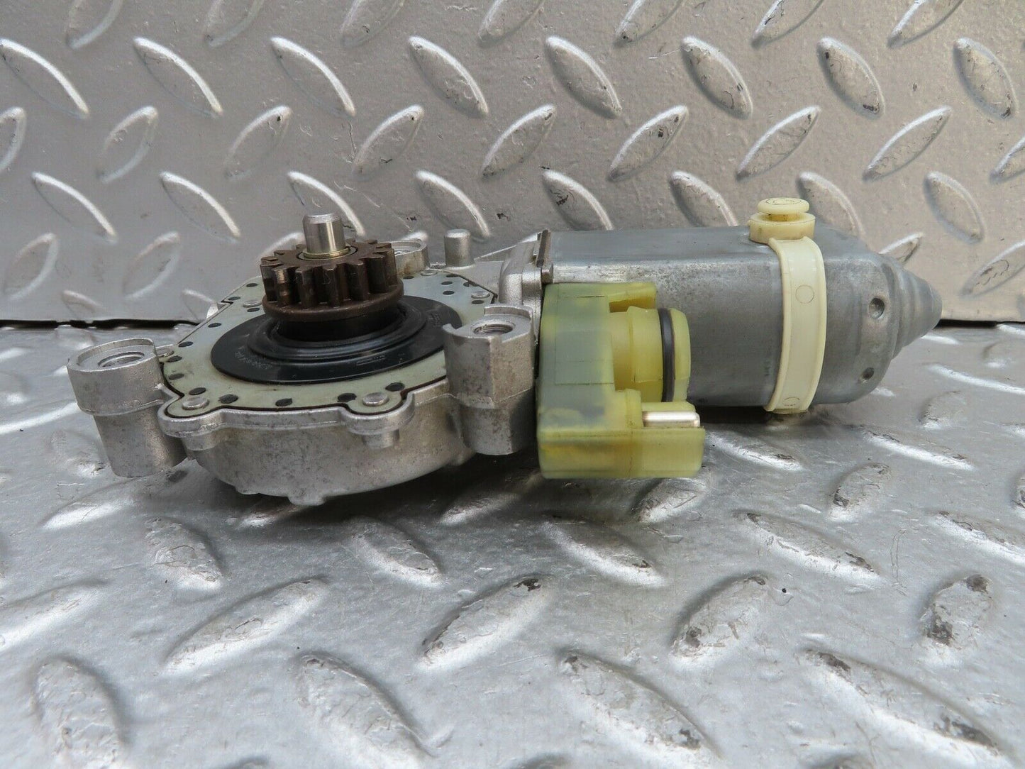 19360 Mercedes-Benz C140 CL420 Coupe Left Window Regulator Motor 1407202146