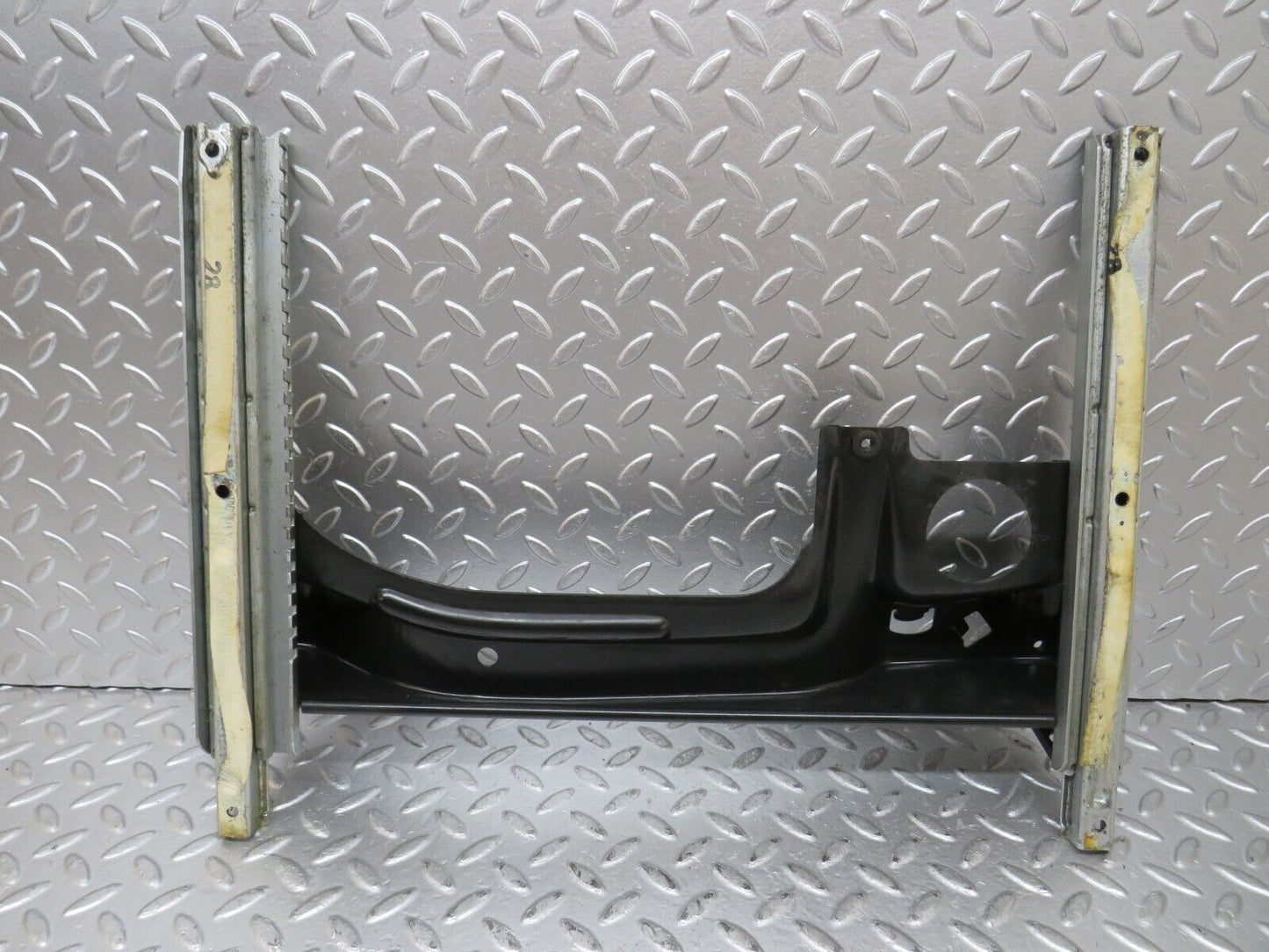 26339 Mercedes-Benz W116 450SE Front Right Seat Sliding Mechanism