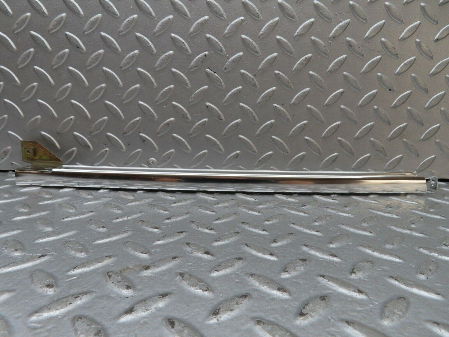 19132 Mercedes-Benz W123 300D Rear Right Door Chrome Window Channel