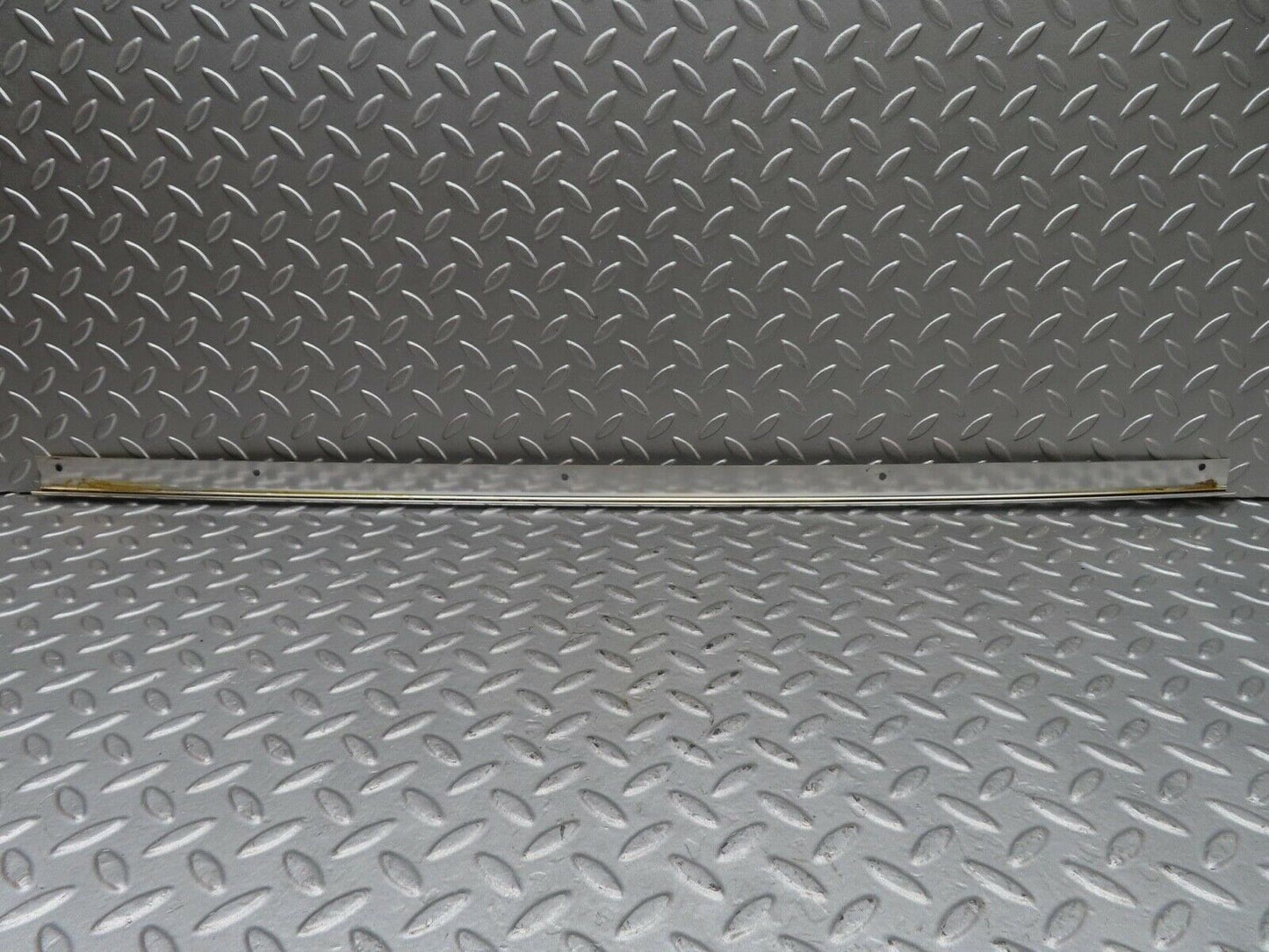 14320 Mercedes-Benz W116 350SE Roof Chrome Moulding Trim Left Side