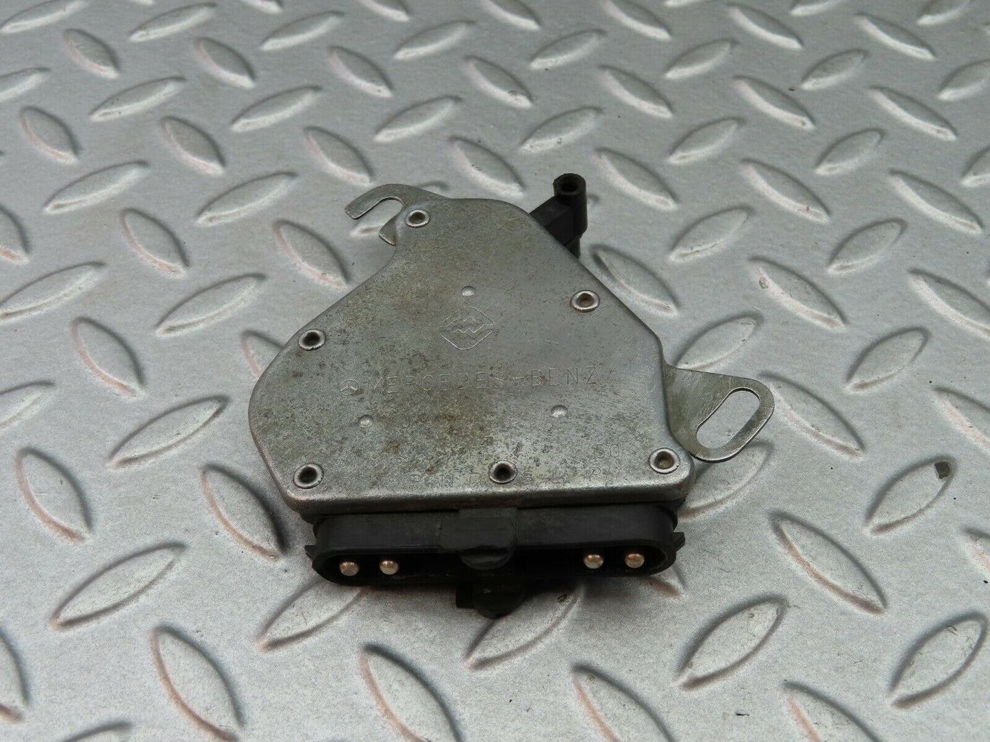 5938 Mercedes-Benz W124 230E Reverse Light Switch 1235401945