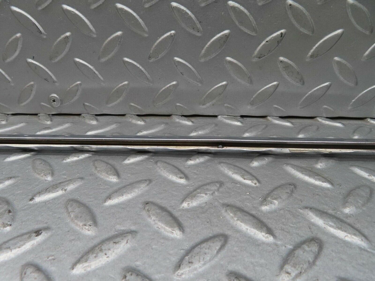 13282 Mercedes-Benz W111 220S Dashboard Chrome Trim