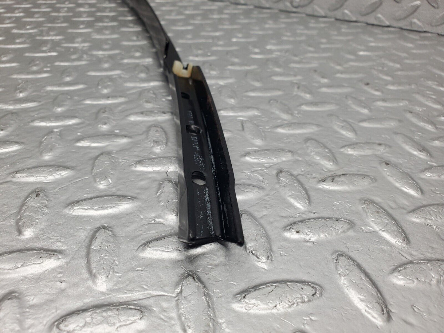 46764 Mercedes-Benz R129 320SL Coupe Front Left Window Channel
