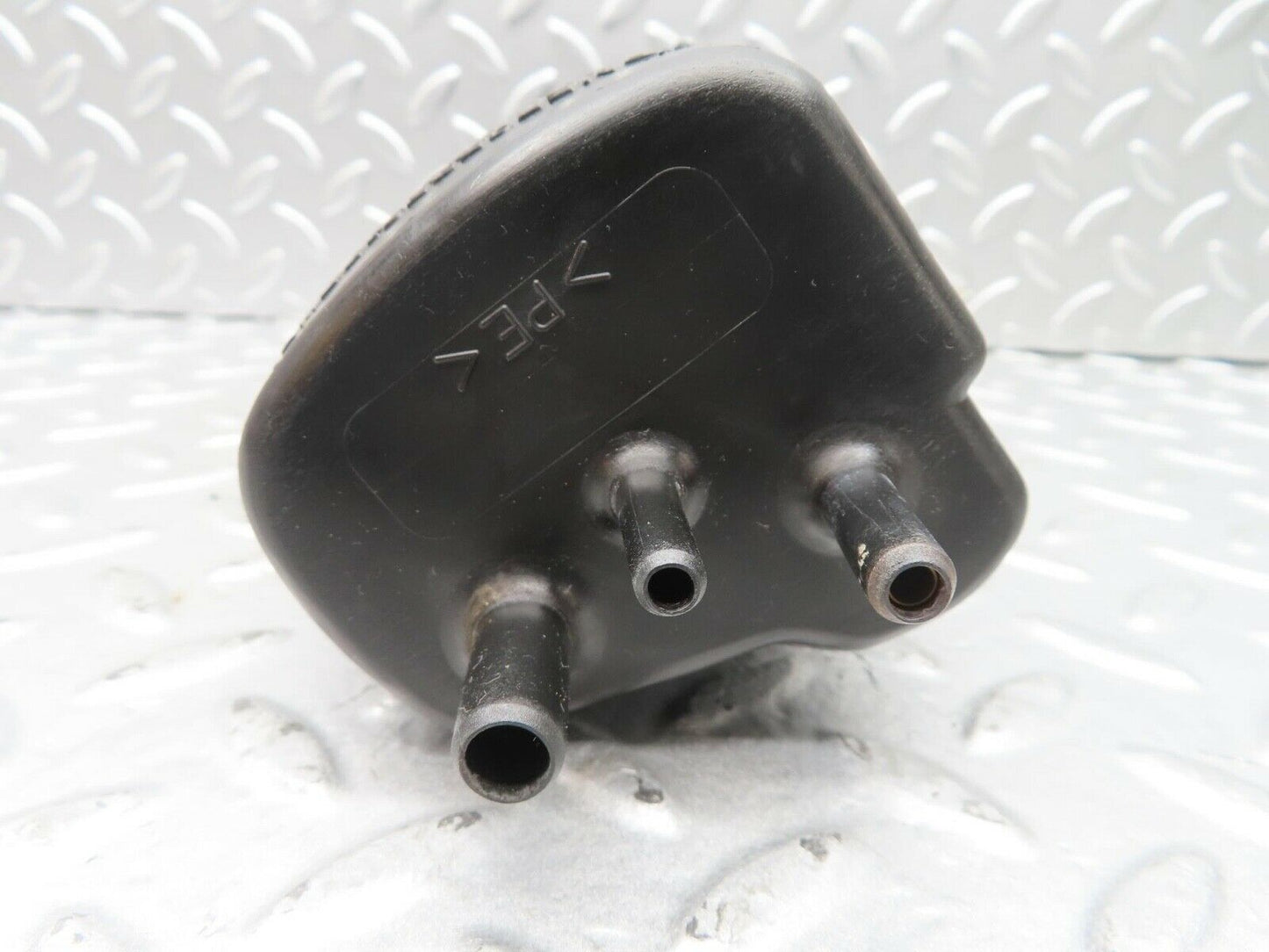 14605 Mercedes-Benz W201 190E Fuel Vapor Charcoal Filter Canister 2014700259