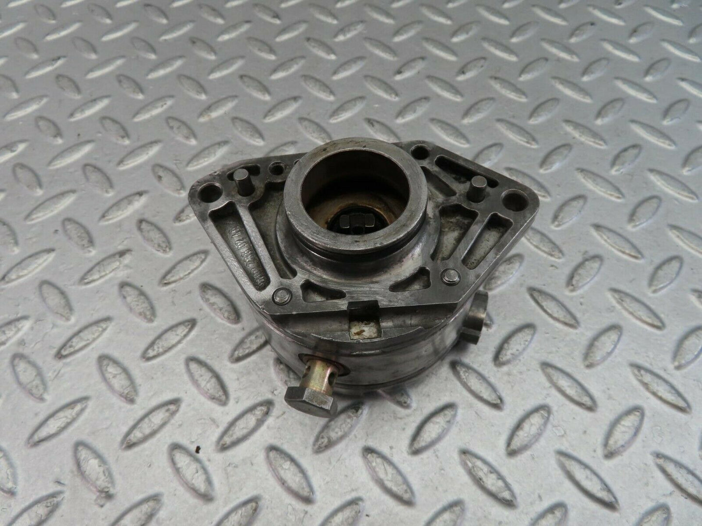 9551 Mercedes-Benz C123 280CE Coupe  Hydraulic Suspension Pump 1022360245