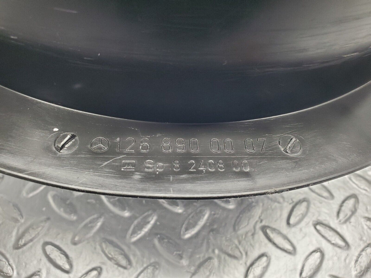 44051954
