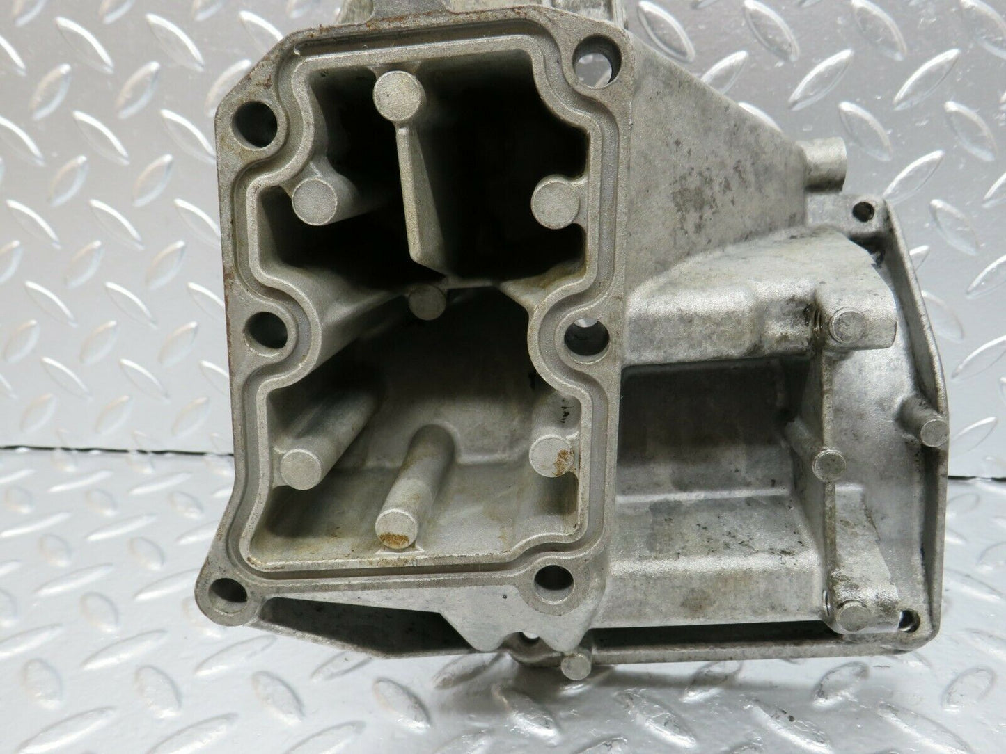 24431 Mercedes-Benz S124 220TE Wagon Power Steering Pump Bracket 1111310535