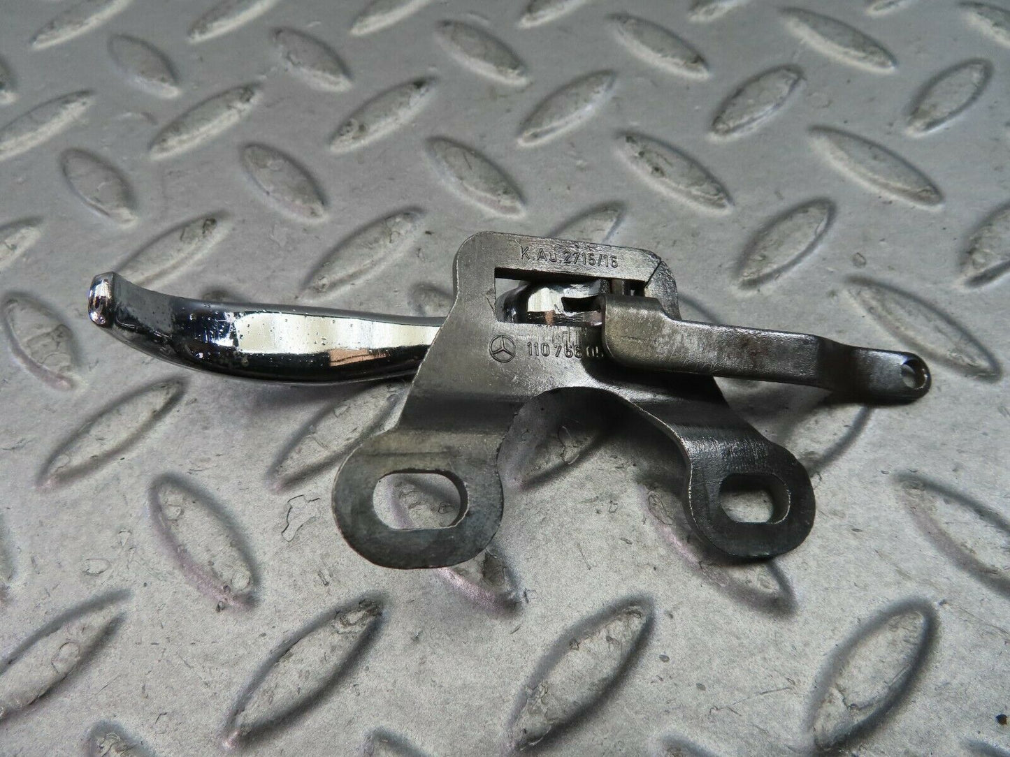 9220 Mercedes-Benz W111 Left Interior Door Handle Chrome 1107660519