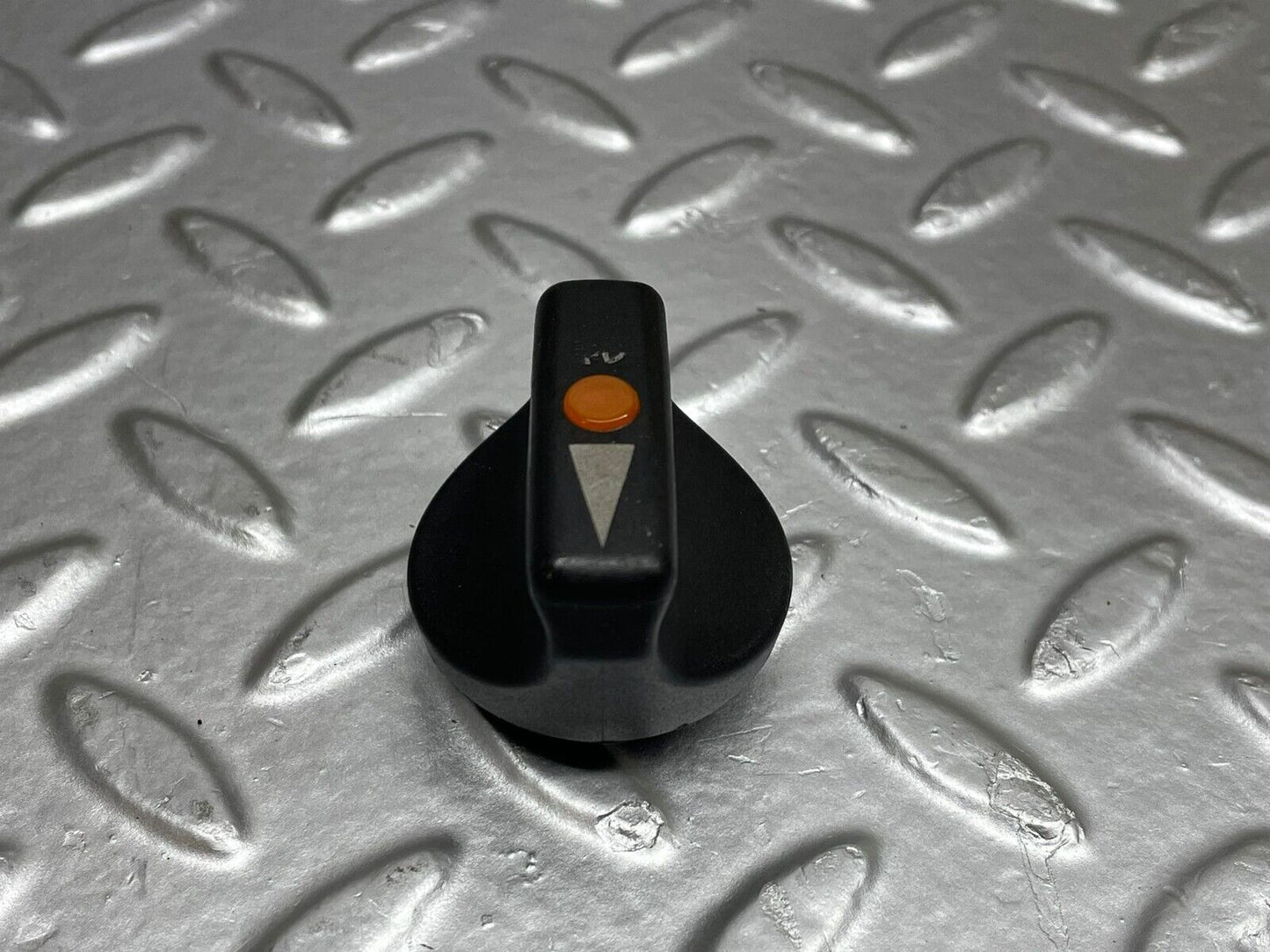 38680 Mercedes-Benz W201 190E 2.6L Headlight Switch Knob