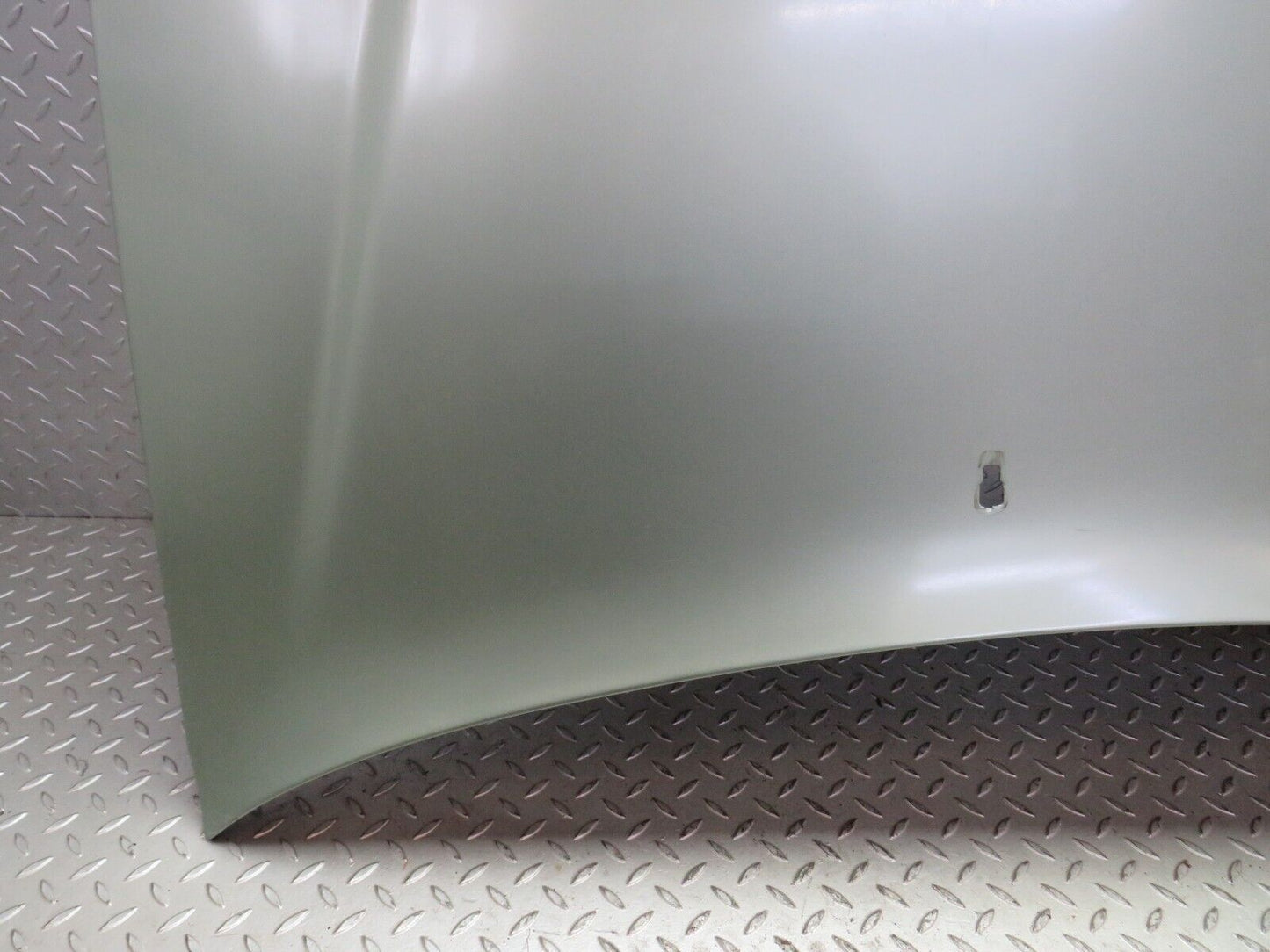 34255 Mercedes-Benz W124 260E Bonnet