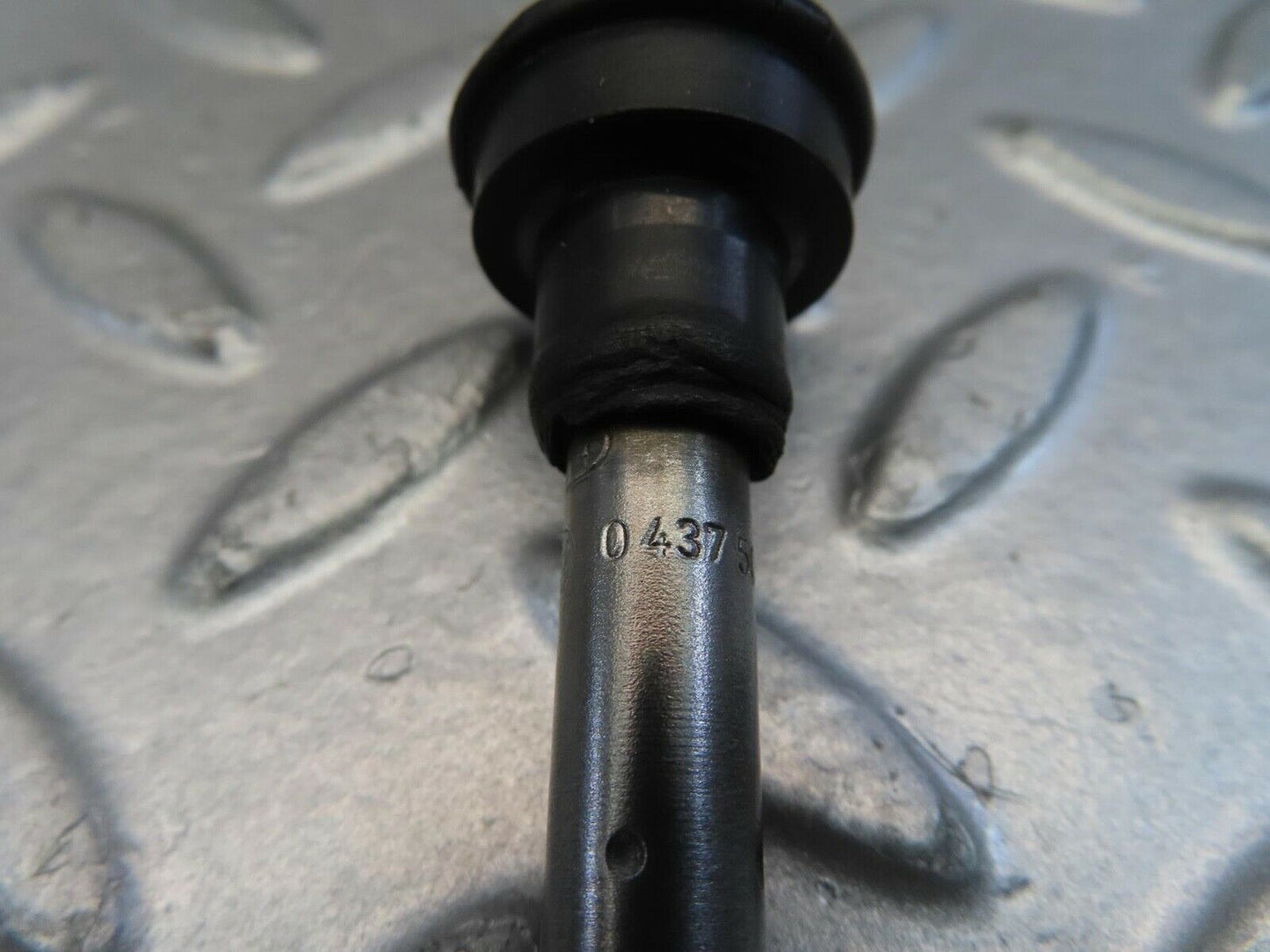 11036 Mercedes-Benz R107 W116 Fuel Injector Bosch 0437502010