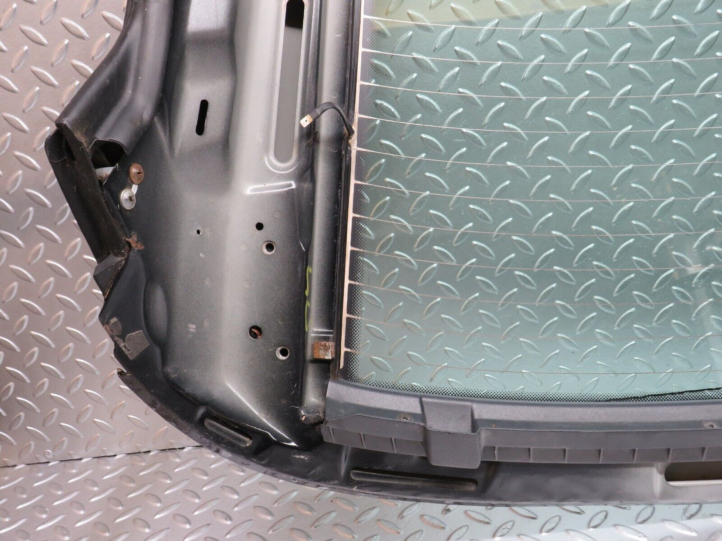 33206 Mercedes-Benz R170 SLK Hardtop Rear Windscreen