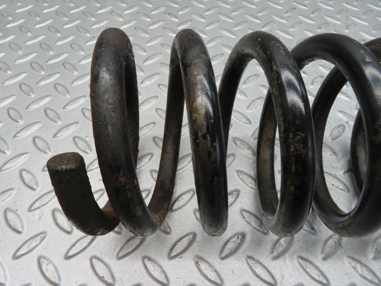 12402 Mercedes-Benz W108 280SE 3.5 Rear Coil Spring
