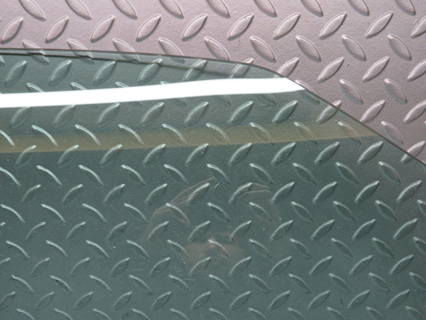 38229 Mercedes-Benz R129 280SL Coupe Right Door Window Glass