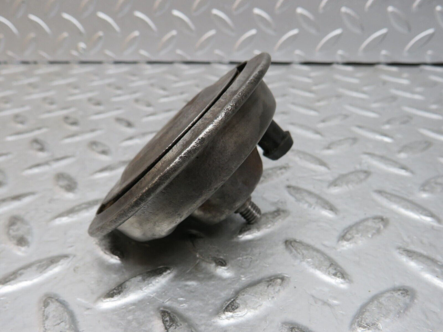28837 Mercedes-Benz W123 230E Horn 000625