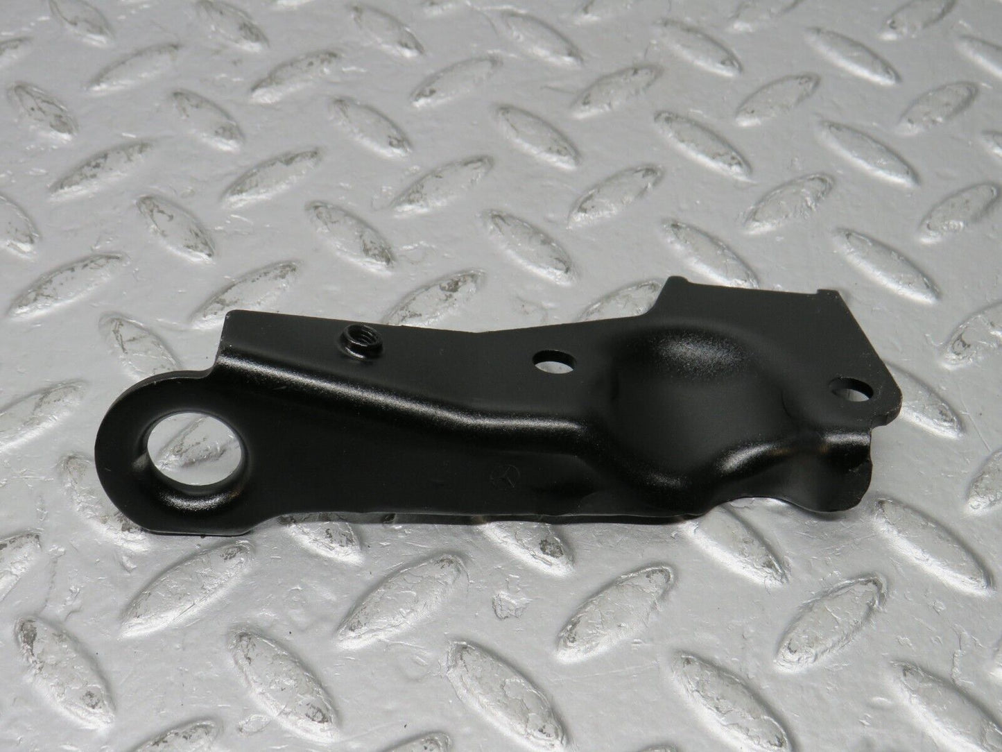 39731 Mercedes-Benz R129 320SL Coupe Engine Lifting Eyes Hooks