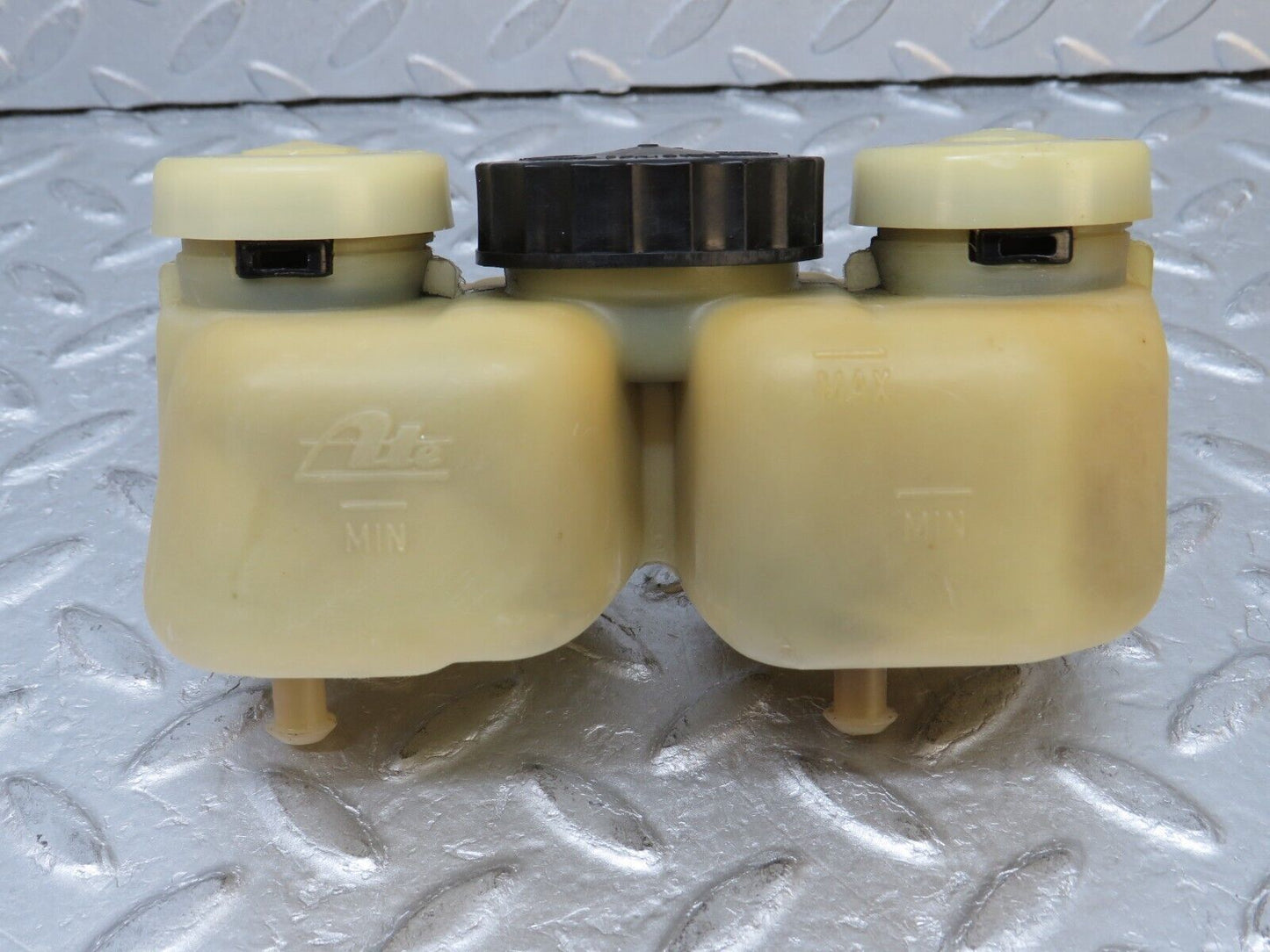37533 Mercedes-Benz W109 300SEL Brake Fluid Reservoir Tank ATE