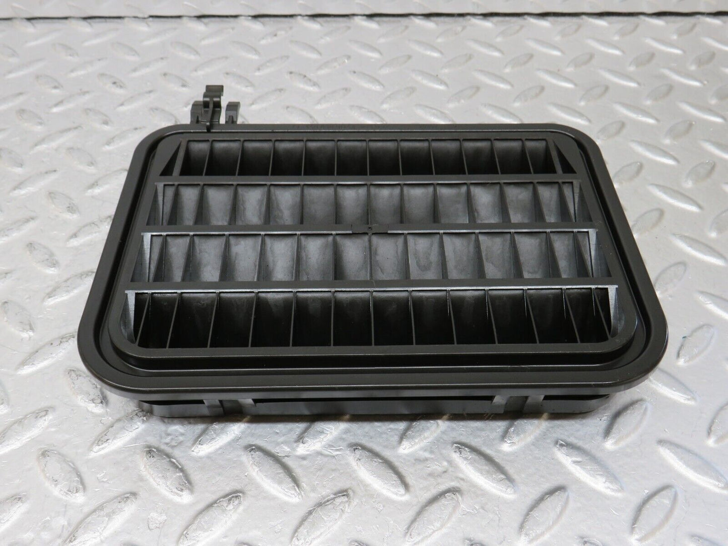 34952 Mercedes-Benz W210 320E Trunk Boot Air Vent Grill 1408300042