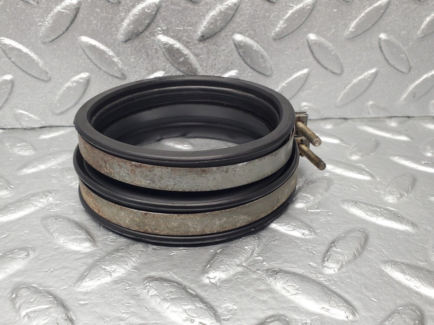 46716 Mercedes-Benz W123 280E Air Intake Hose Pipe 1101410582