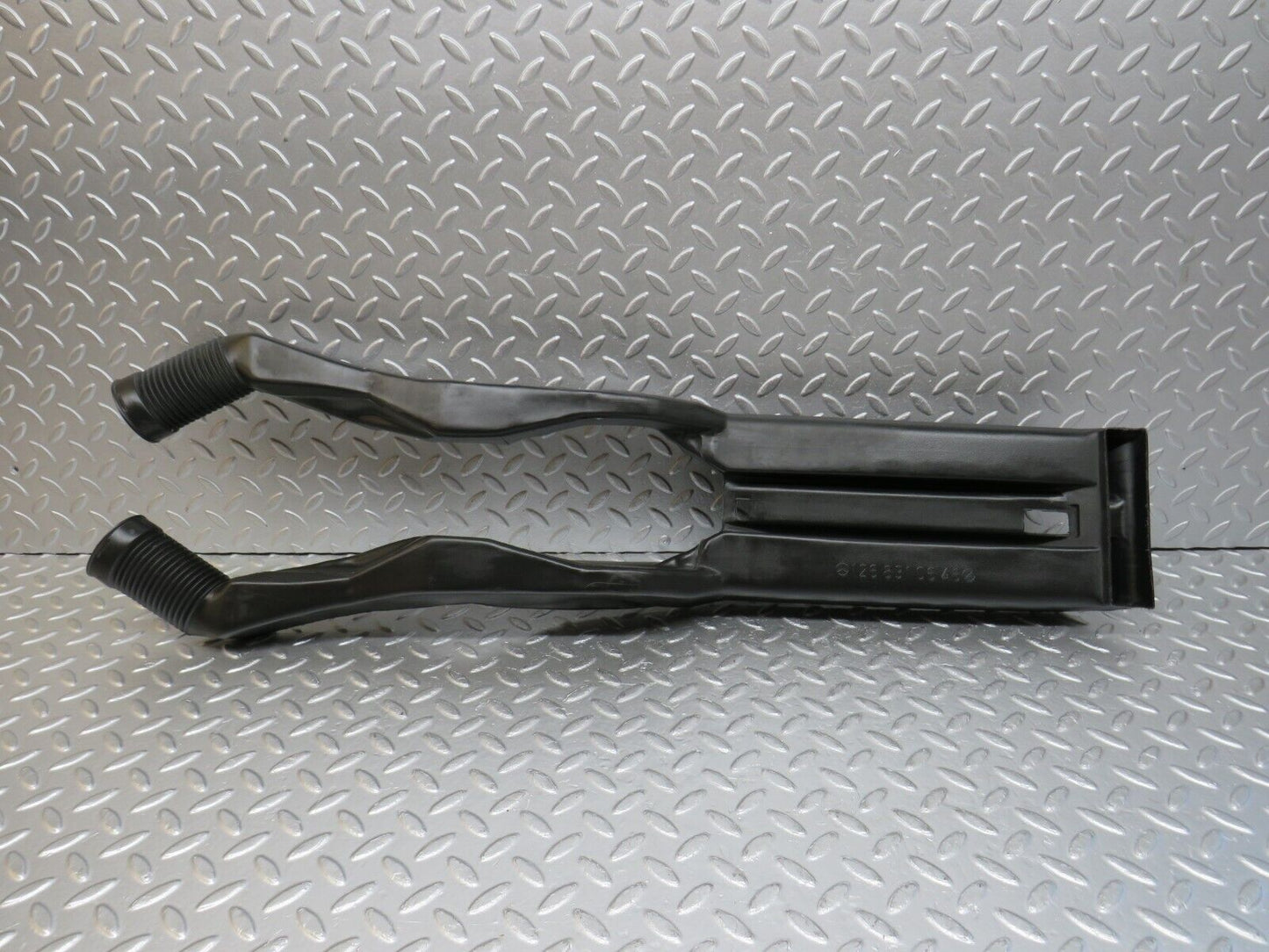 34341 Mercedes-Benz C126 380SEC Coupe Air Duct Heating Pipe 1268310646