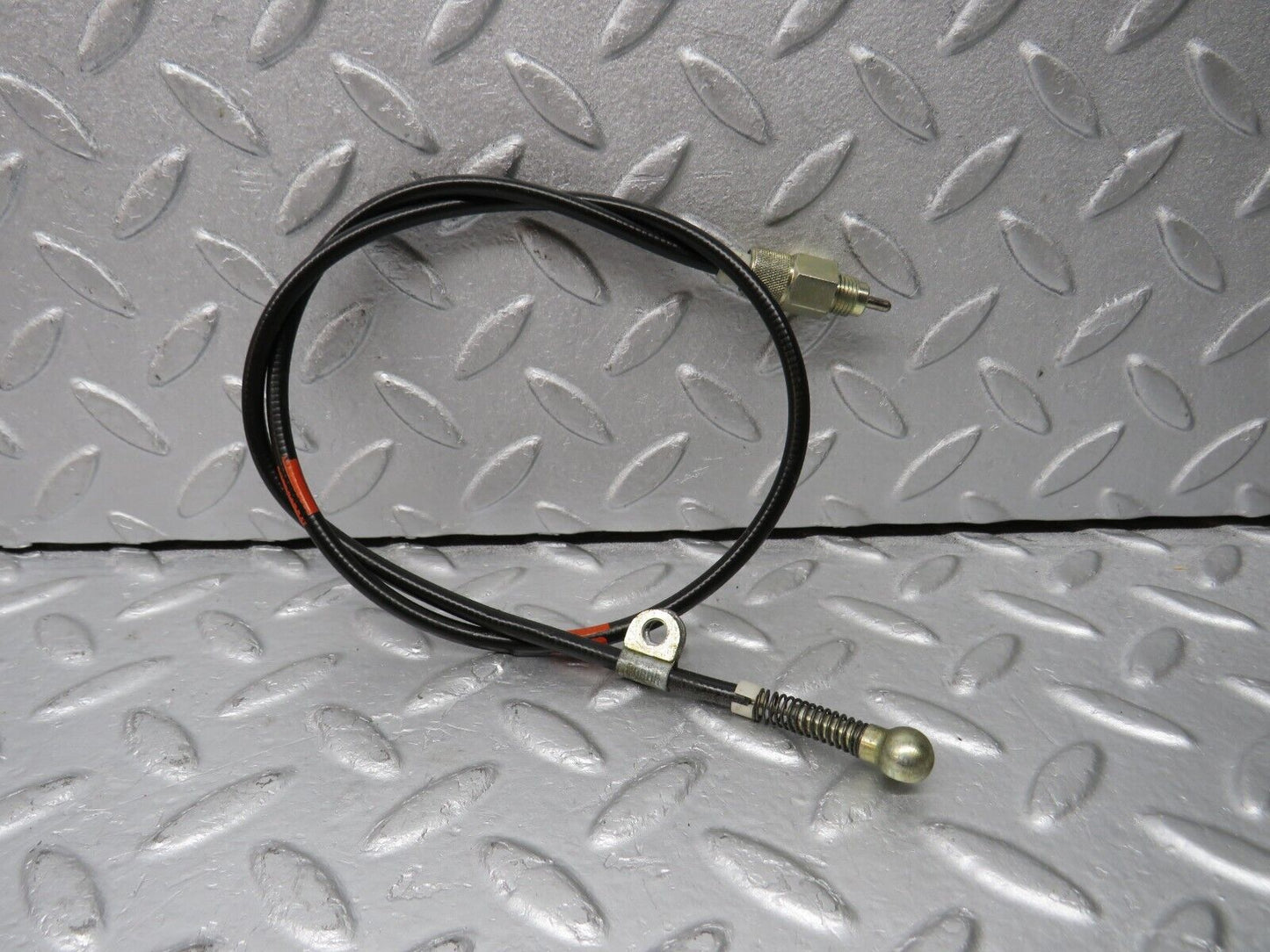 38996 Mercedes-Benz W201 190E 2.6L Gearbox Cable 2012670164
