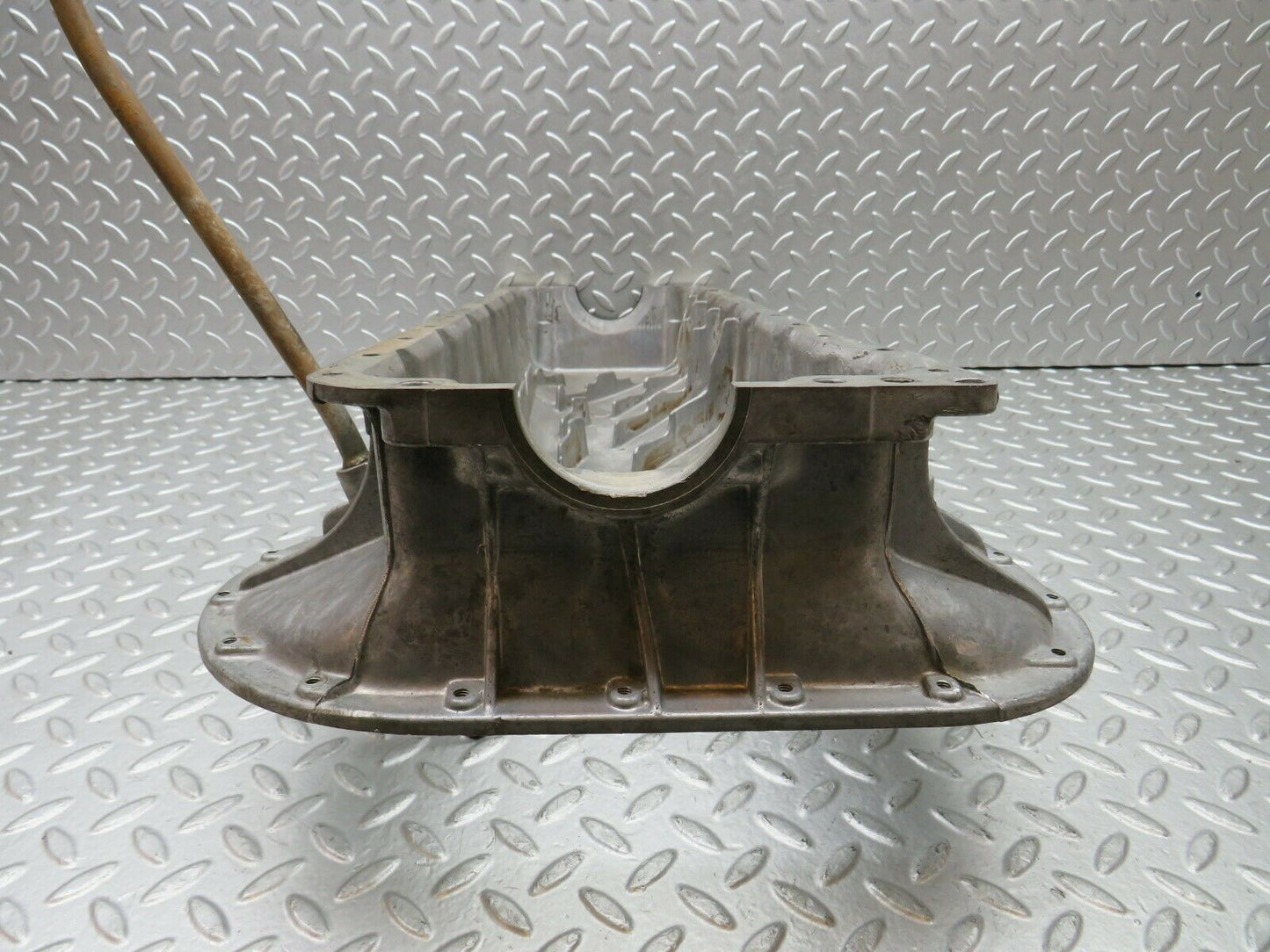 22228 Mercedes-Benz S123 280TE Wagon Oil Pan Oil Sump 1100140702