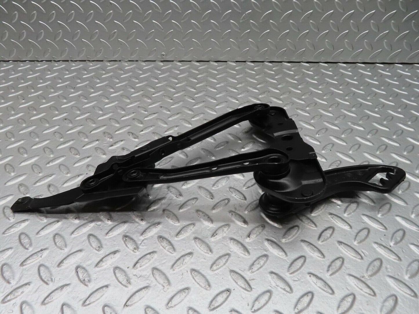 15114 Mercedes-Benz W140 S320 Bonnet Hinge Left Side 1298800128