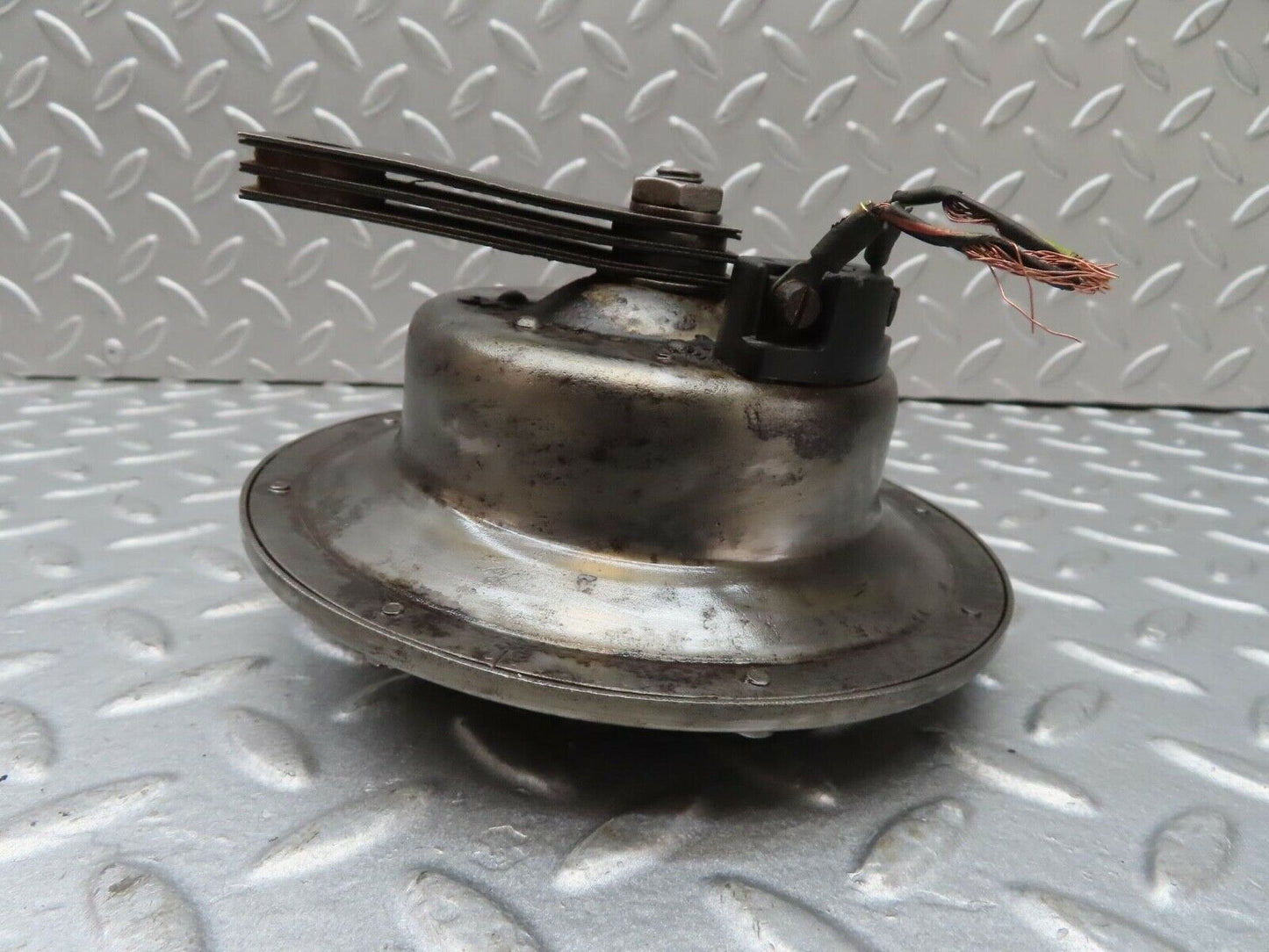 13169 Mercedes-Benz W111 220S Horn Bosch HO/FSA 12/9
