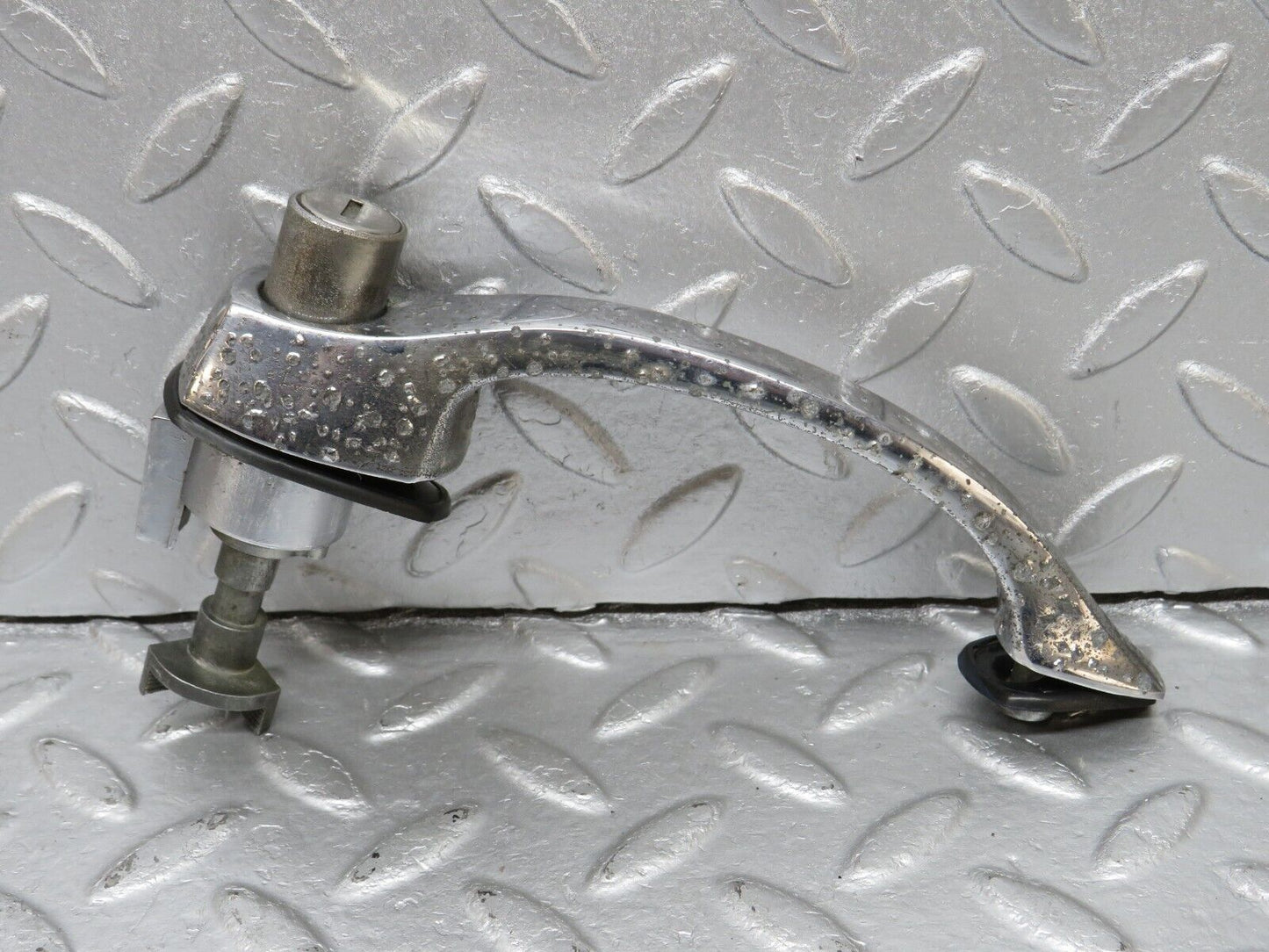 40279 Mercedes-Benz W110 230 Front Left Door Exterior Handle No Key