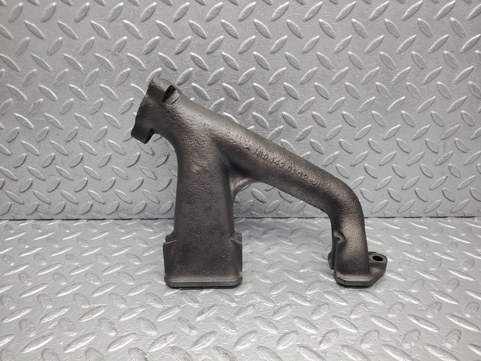 W112 exhaust manifold 4-6 used OEM