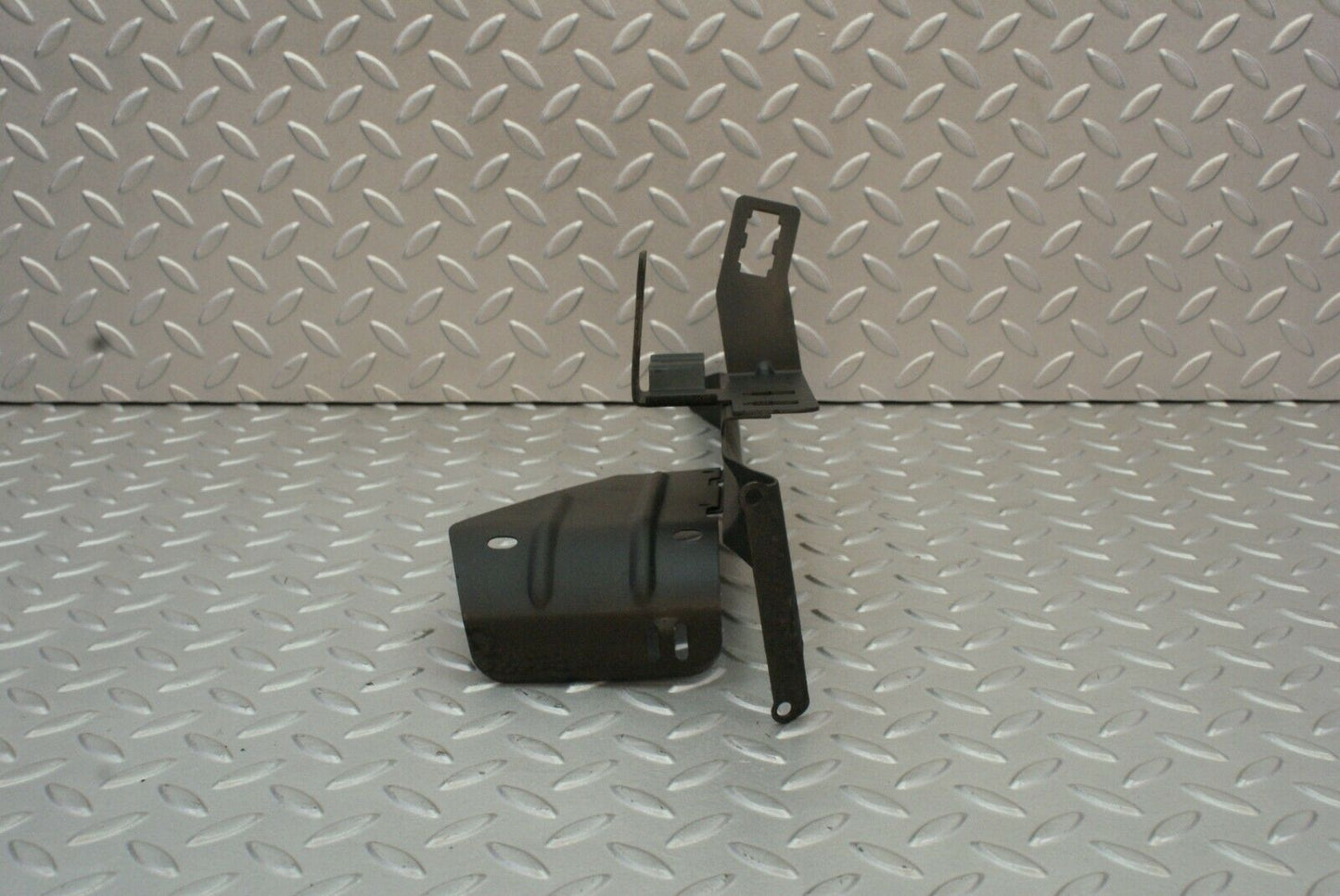 2726 Mercedes-Benz W116 350SE Console Under The Dashboard
