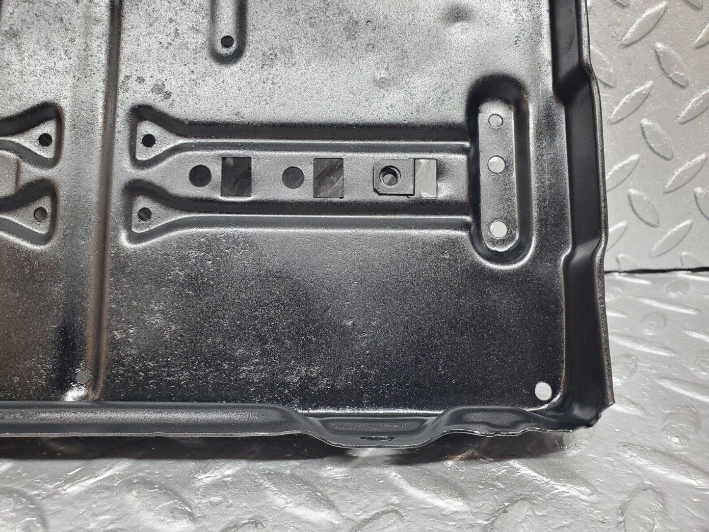 45910 Mercedes-Benz W126 420SE Battery Tray
