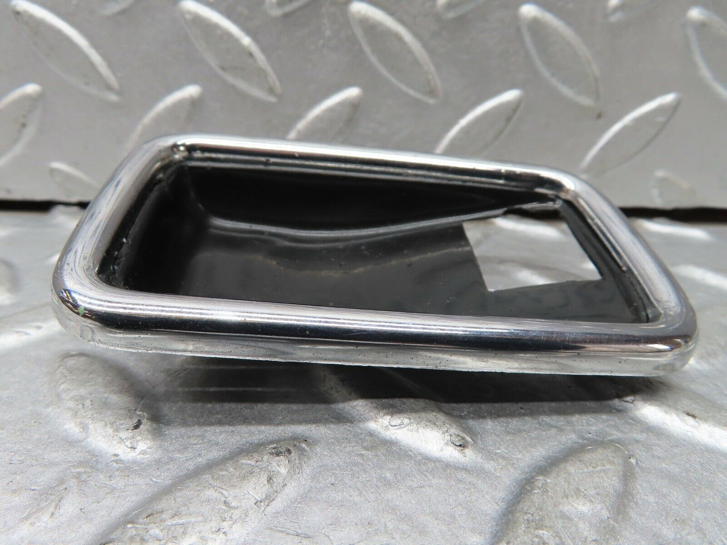 19162 Mercedes-Benz W123 300D Chrome Frame For Door Opener Left 1087660511